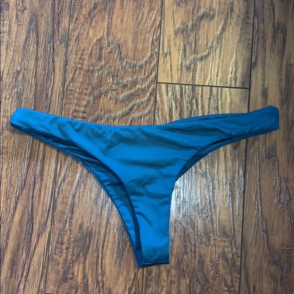 Medium Midori Bottoms